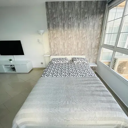 Apartamento La Torre 1337 Precioso, Moderno Y Con Piscina Torremolinos Exterior photo